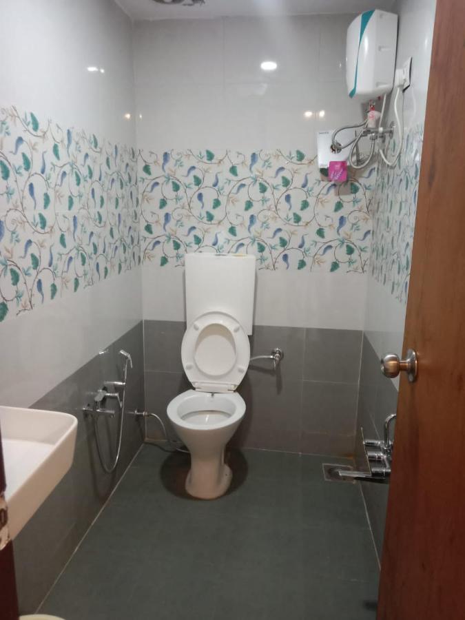 Hotel Shreeji'S Gandhinagar Exteriör bild