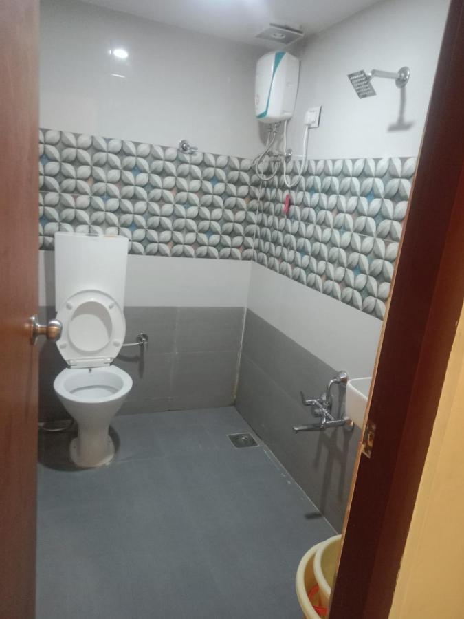 Hotel Shreeji'S Gandhinagar Exteriör bild